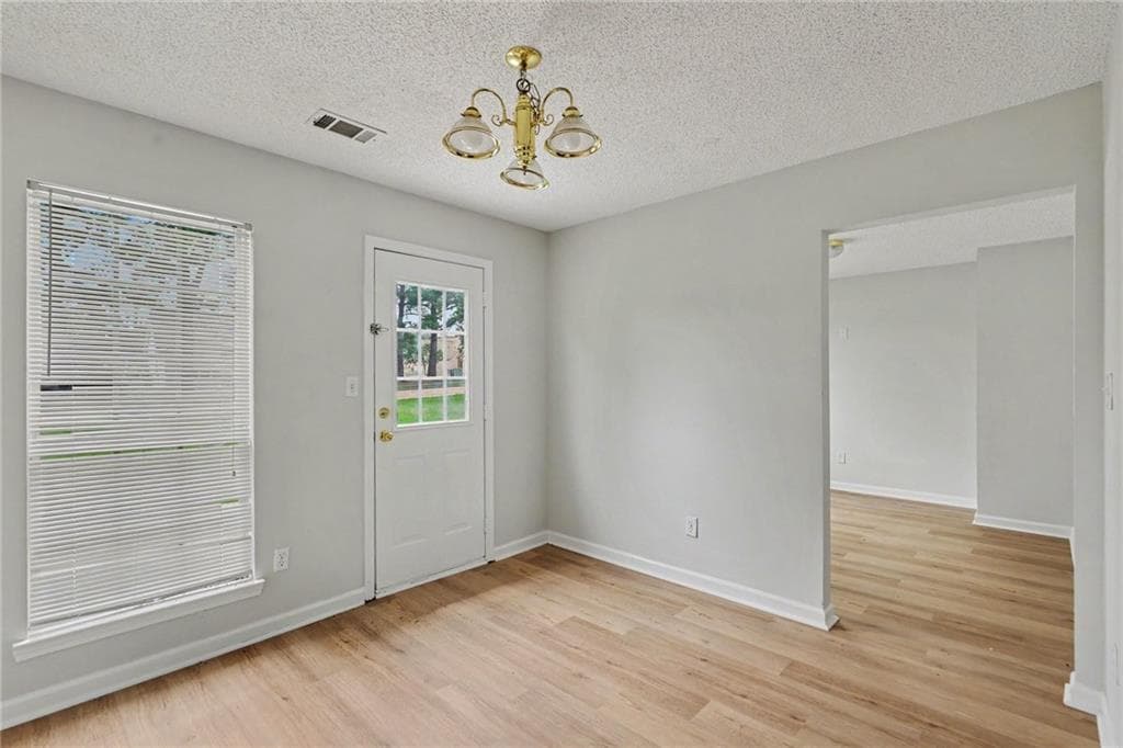 3 bedroom, 2 bathroom, 1,490 sq ft single family residence for sale at 9009 Highland Pass, Fairburn, GA 30213 — photo 9