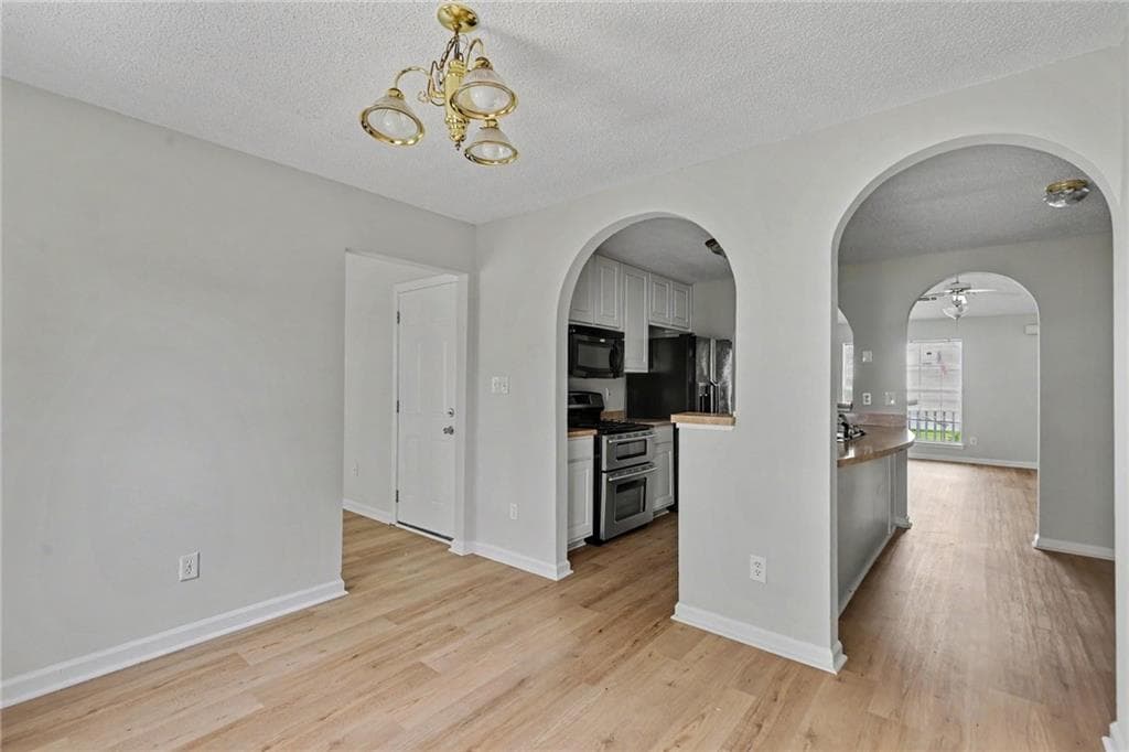 3 bedroom, 2 bathroom, 1,490 sq ft single family residence for sale at 9009 Highland Pass, Fairburn, GA 30213 — photo 10