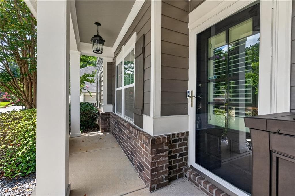 3 bedroom, 3 bathroom, 1,991 sq ft single family residence for sale at 1596 Habershal Road, Atlanta, GA 30318 — photo 5