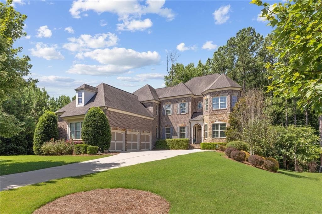 6 bedroom, 5 bathroom, 6,246 sq ft single family residence sold at 373 Glynnwilde Drive, Marietta, GA 30064