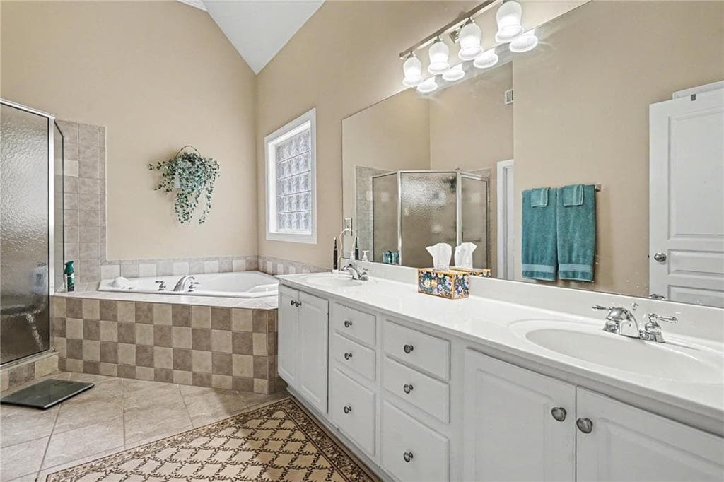 6 bedroom, 4 bathroom, 4,000 sq ft single family residence for sale at 7780 Leeward Cove Court, Cumming, GA 30041 — photo 5
