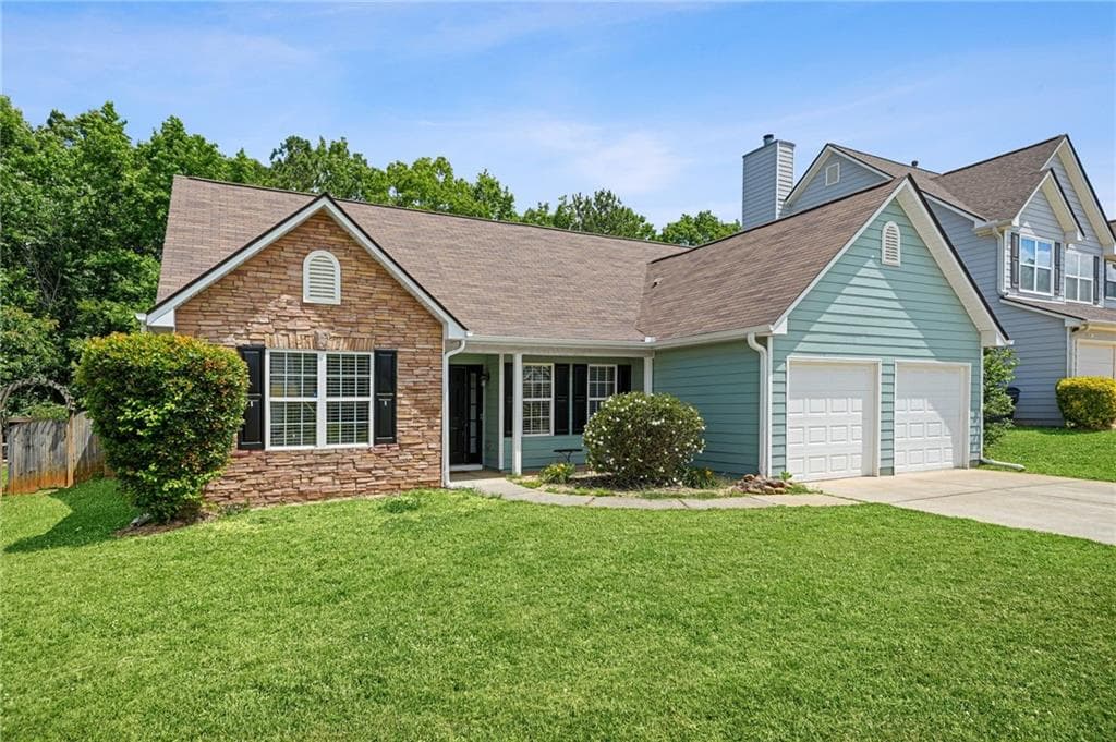 3 bedroom, 2 bathroom, 1,741 sq ft single family residence under contract at 530 Firethorn Court, Villa Rica, GA 30180 — photo 3