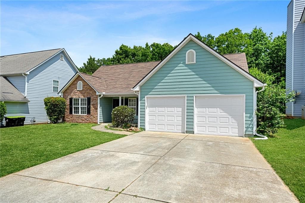 3 bedroom, 2 bathroom, 1,741 sq ft single family residence under contract at 530 Firethorn Court, Villa Rica, GA 30180 — photo 4