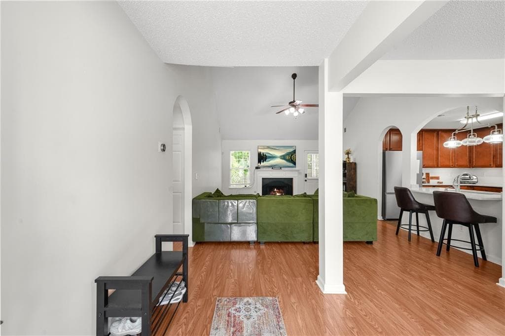 3 bedroom, 2 bathroom, 1,741 sq ft single family residence under contract at 530 Firethorn Court, Villa Rica, GA 30180 — photo 5