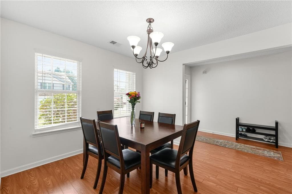 3 bedroom, 2 bathroom, 1,741 sq ft single family residence under contract at 530 Firethorn Court, Villa Rica, GA 30180 — photo 7
