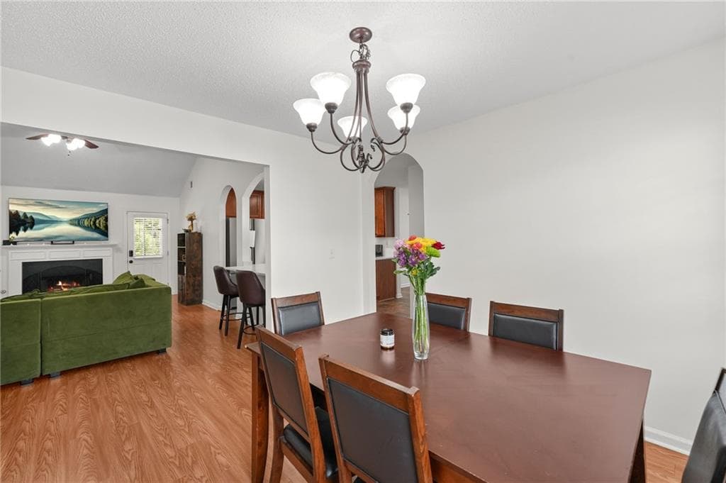 3 bedroom, 2 bathroom, 1,741 sq ft single family residence under contract at 530 Firethorn Court, Villa Rica, GA 30180 — photo 10