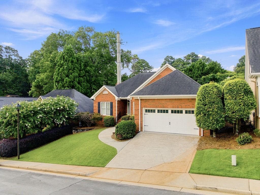 3 bedroom, 2 bathroom, 1,839 sq ft single family residence for sale at 112 Vinings Drive, Rome, GA 30161 — photo 4