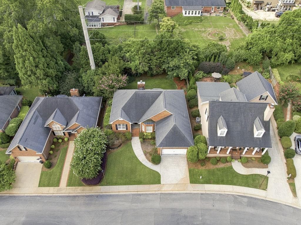 3 bedroom, 2 bathroom, 1,839 sq ft single family residence for sale at 112 Vinings Drive, Rome, GA 30161 — photo 5