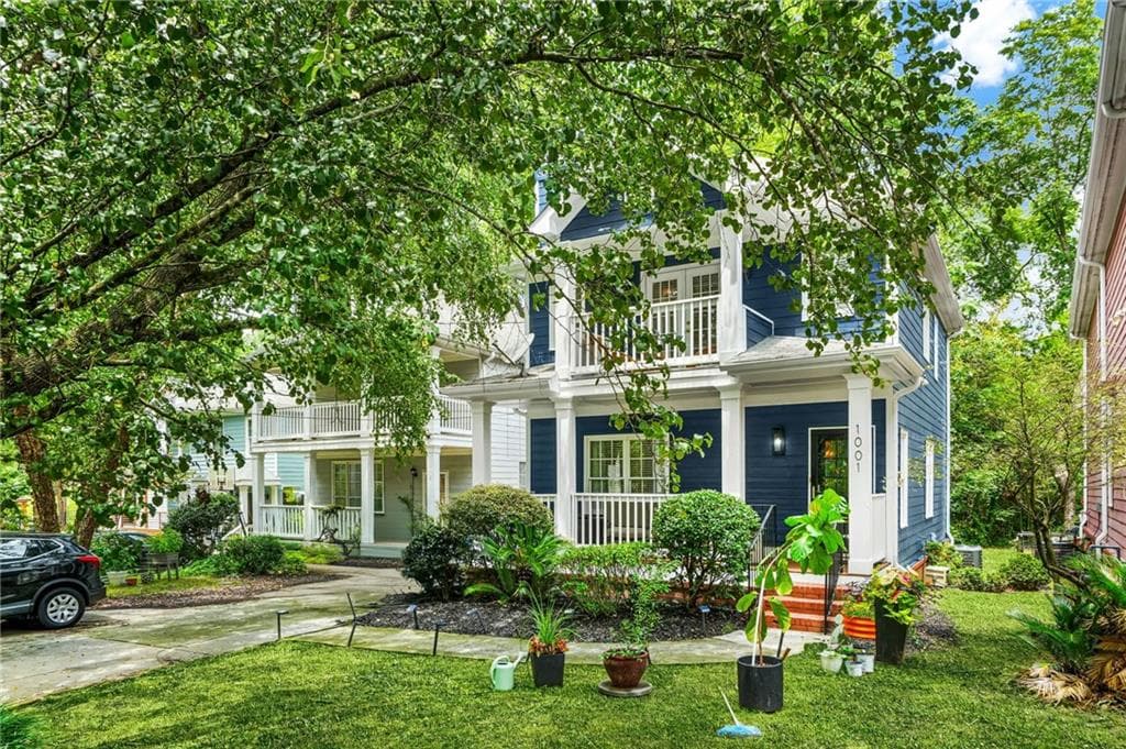 3 bedroom, 3 bathroom, 1,600 sq ft single family residence under contract at 1001 Lena Street, Atlanta, GA 30314 — photo 3