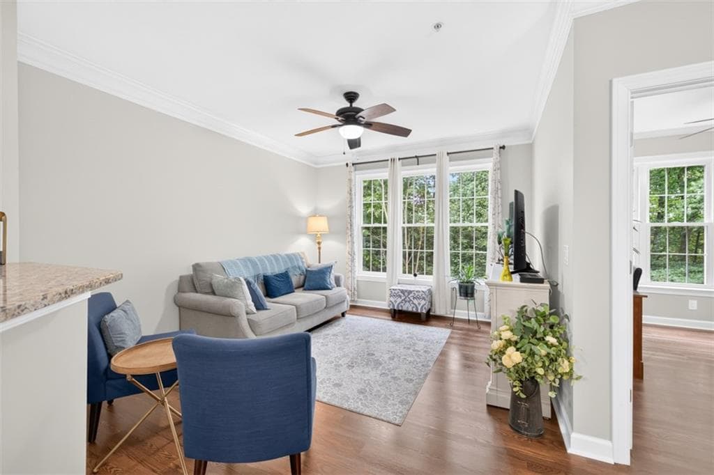 2 bedroom, 1 bathroom, 943 sq ft condominium under contract at 335 Ashford Circle, Atlanta, GA 30338 — photo 4