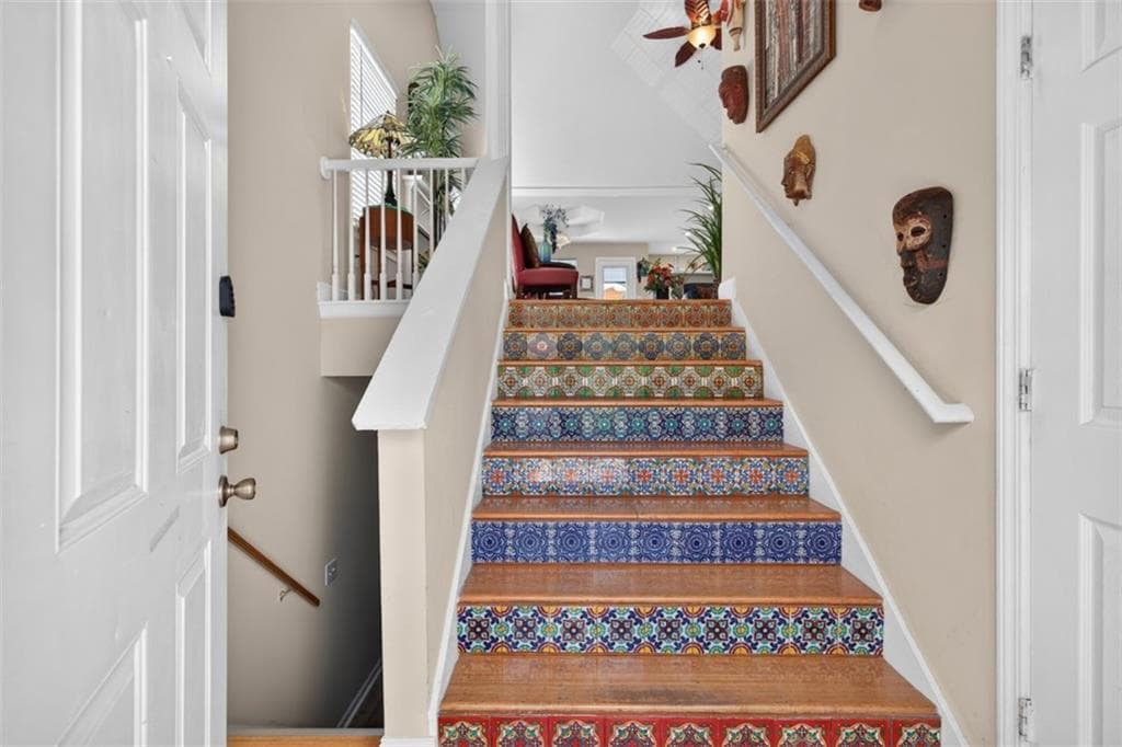 4 bedroom, 3 bathroom, 2,551 sq ft single family residence for sale at 1009 Crest Ridge Place, Marietta, GA 30060 — photo 2