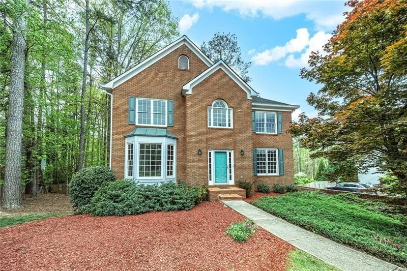 4 bedroom, 3 bathroom, 3,572 sq ft single family residence for sale at 6321 Woodlore Drive, Acworth, GA 30101 — photo 2