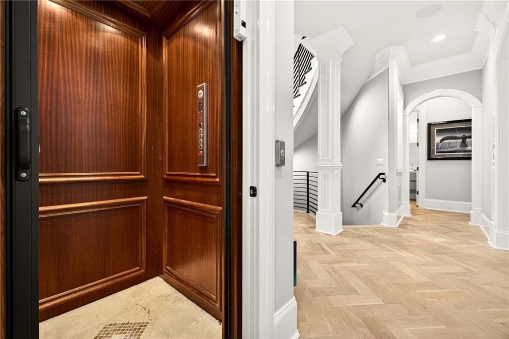 8 bedroom, 9 bathroom, 10,436 sq ft single family residence for sale at 2015 Shaudi Lane, Atlanta, GA 30345 — photo 5