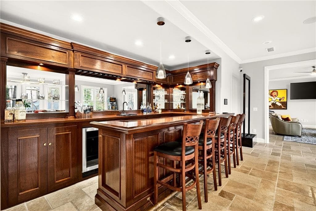 8 bedroom, 9 bathroom, 10,436 sq ft single family residence for sale at 2015 Shaudi Lane, Atlanta, GA 30345 — photo 7
