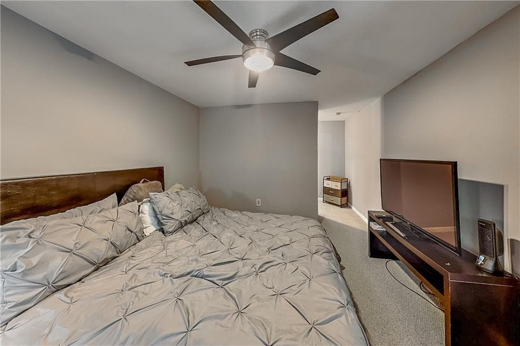2 bedroom, 2 bathroom, 1,249 sq ft condominium for rent at 3104 Pine Heights Drive, Atlanta, GA 30324 for $1,949 a month — photo 6