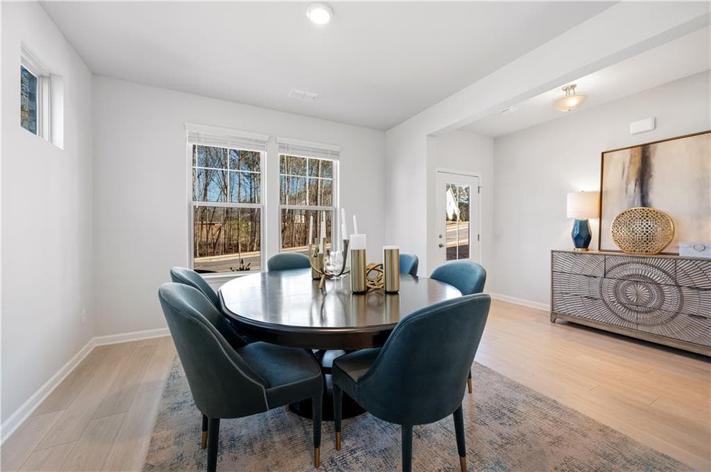 4 bedroom, 4 bathroom, 2,761 sq ft single family residence for sale at 2555 Dixon Place, Lawrenceville, GA 30045 — photo 6