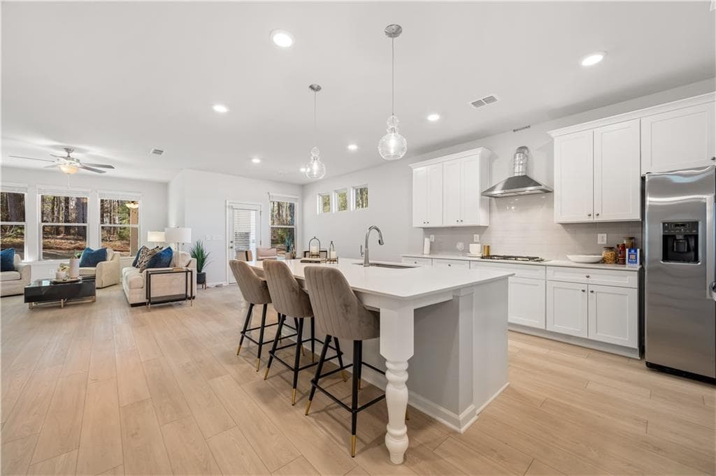 4 bedroom, 4 bathroom, 2,761 sq ft single family residence for sale at 2555 Dixon Place, Lawrenceville, GA 30045 — photo 8