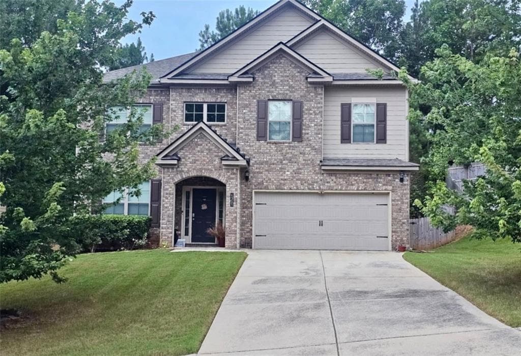 4 bedroom, 3 bathroom, 2,968 sq ft single family residence for sale at 4355 Luke Way, Ellenwood, GA 30294 — photo 2