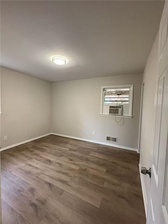 3 bedroom, 2 bathroom, 1,278 sq ft single family residence for sale at 3109 Janice Circle, Atlanta, GA 30341 — photo 7