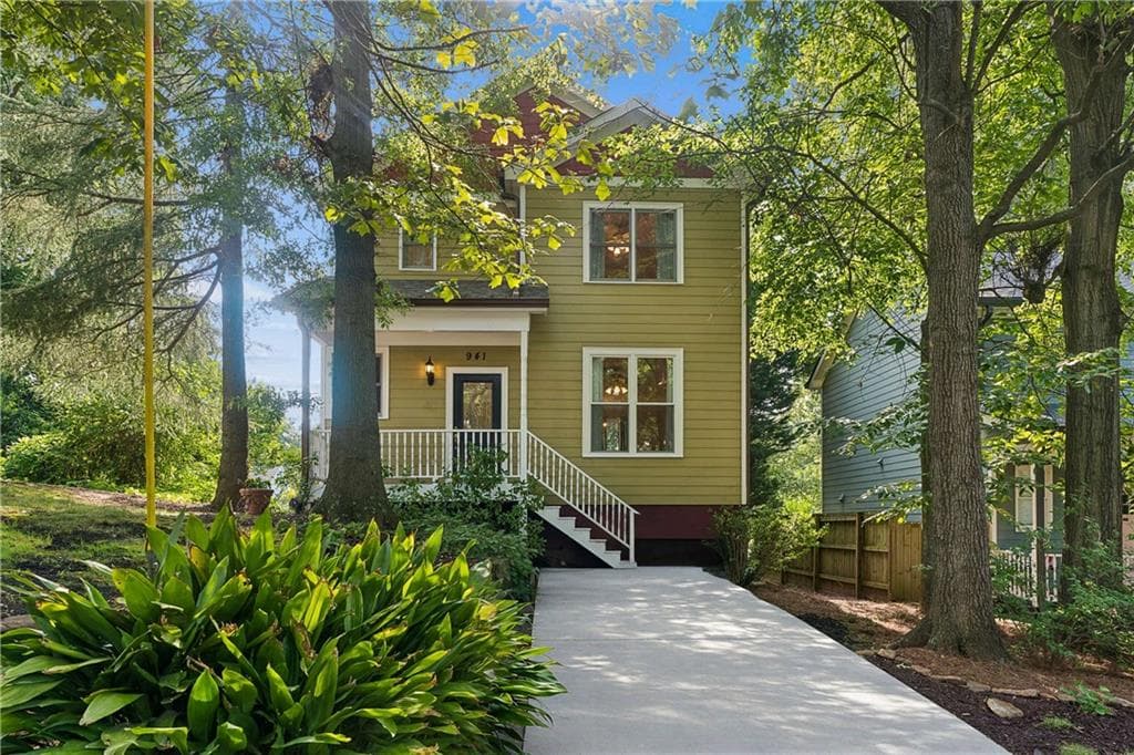 3 bedroom, 3 bathroom, 1,506 sq ft single family residence for sale at 941 Tilden Street, Atlanta, GA 30318 — photo 1 of 53