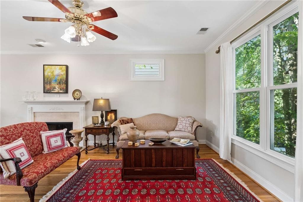 3 bedroom, 3 bathroom, 1,506 sq ft single family residence for sale at 941 Tilden Street, Atlanta, GA 30318 — photo 10