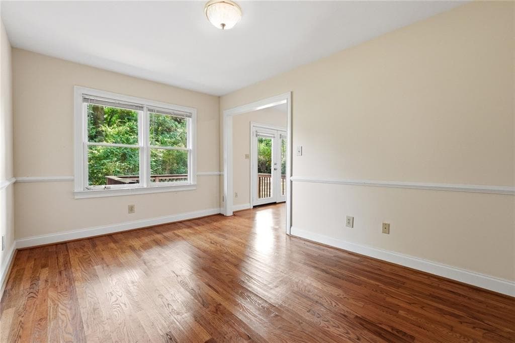 3 bedroom, 2 bathroom single family residence for sale at 208 Midvale Drive, Atlanta, GA 30342 — photo 9