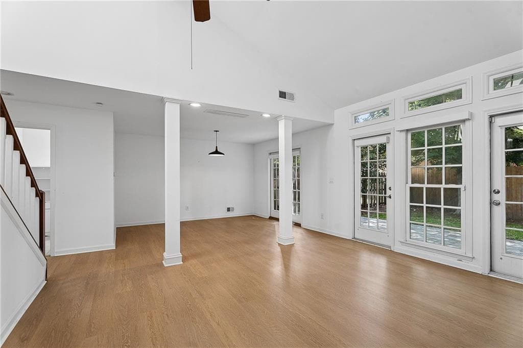 2 bedroom, 3 bathroom, 1,595 sq ft townhouse under contract at 1827 Rockridge Place, Atlanta, GA 30324 — photo 5
