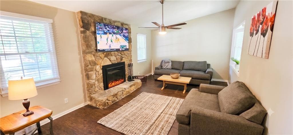 5 bedroom, 2 bathroom, 1,865 sq ft single family residence for sale at 3295 Redona Drive, South Fulton, GA 30349 — photo 2