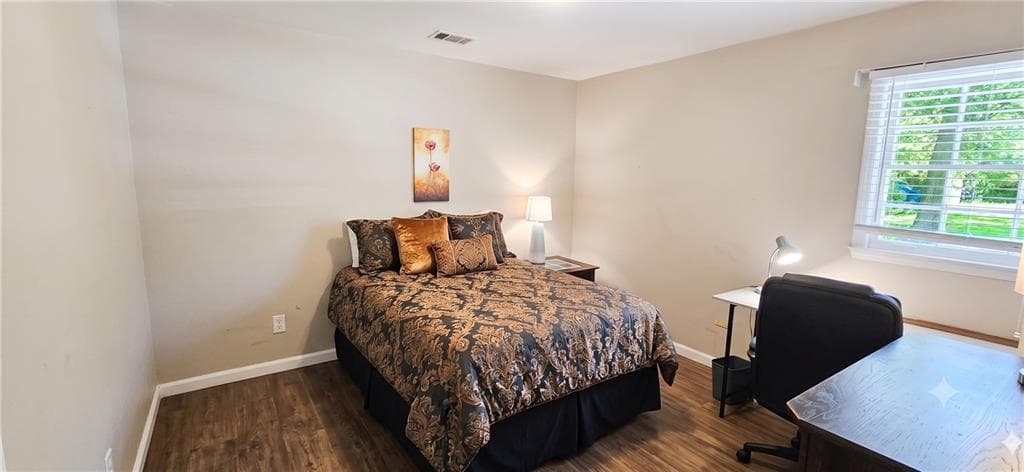 5 bedroom, 2 bathroom, 1,865 sq ft single family residence for sale at 3295 Redona Drive, South Fulton, GA 30349 — photo 7
