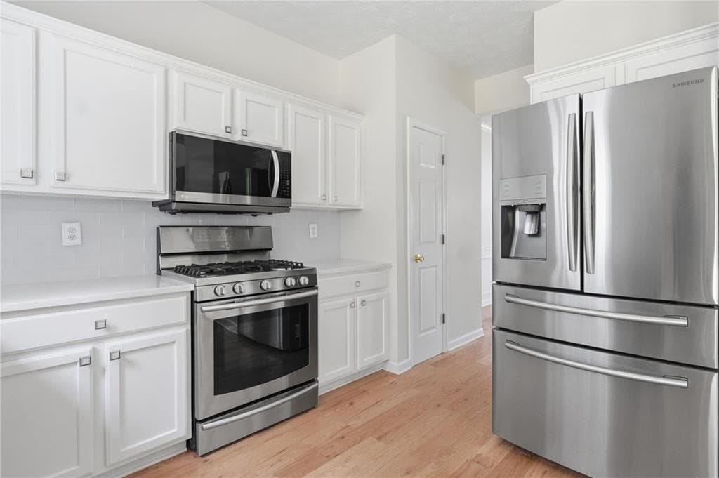 3 bedroom, 3 bathroom, 2,055 sq ft single family residence for rent at 2123 Beacon Crest Drive, Buford, GA 30519 for $2,400 a month — photo 9