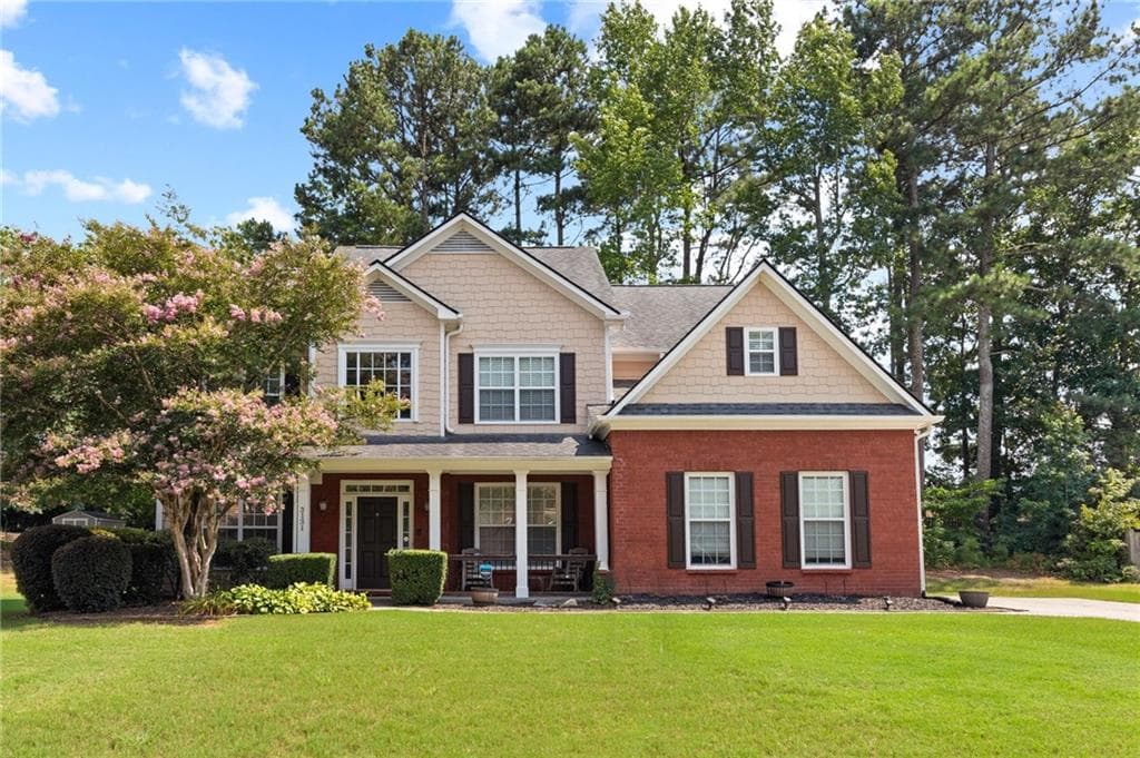 5 bedroom, 3 bathroom, 3,038 sq ft single family residence under contract at 3131 Seneca Farm Lane, Buford, GA 30519 — photo 2