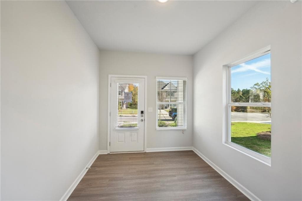 4 bedroom, 3 bathroom, 2,565 sq ft single family residence under contract at 11143 Suria Drive, Covington, GA 30014 — photo 3