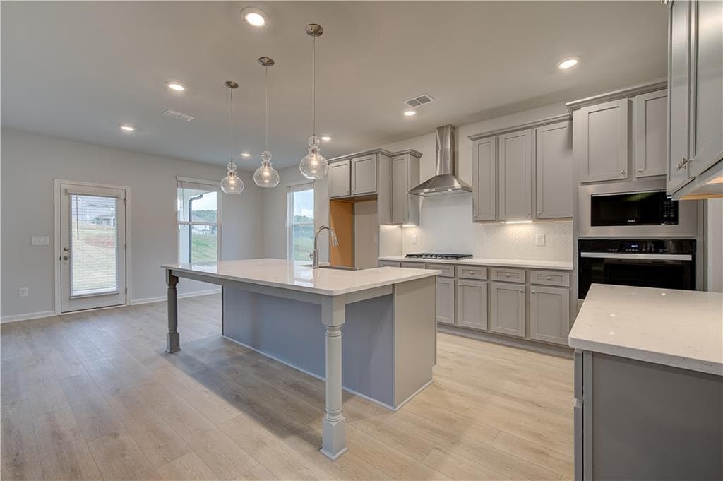 5 bedroom, 5 bathroom, 3,823 sq ft single family residence under contract at 174 Buffalo Trace, Stockbridge, GA 30281 — photo 8