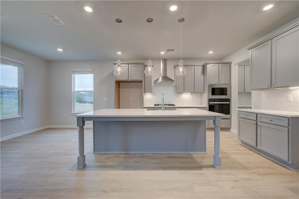 5 bedroom, 5 bathroom, 3,823 sq ft single family residence under contract at 174 Buffalo Trace, Stockbridge, GA 30281 — photo 9
