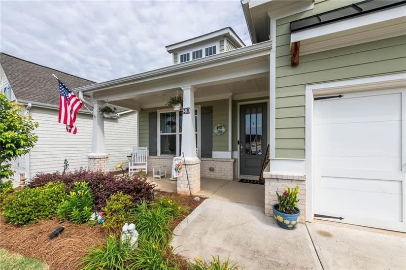 3 bedroom, 3 bathroom, 2,041 sq ft single family residence for sale at 98 Heritage Pointe Drive, Villa Rica, GA 30180 — photo 4