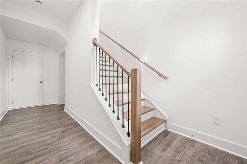 3 bedroom, 4 bathroom, 2,272 sq ft townhouse for rent at 3437 Catalan Alley 20, Decatur, GA 30032 for $3,250 a month — photo 4