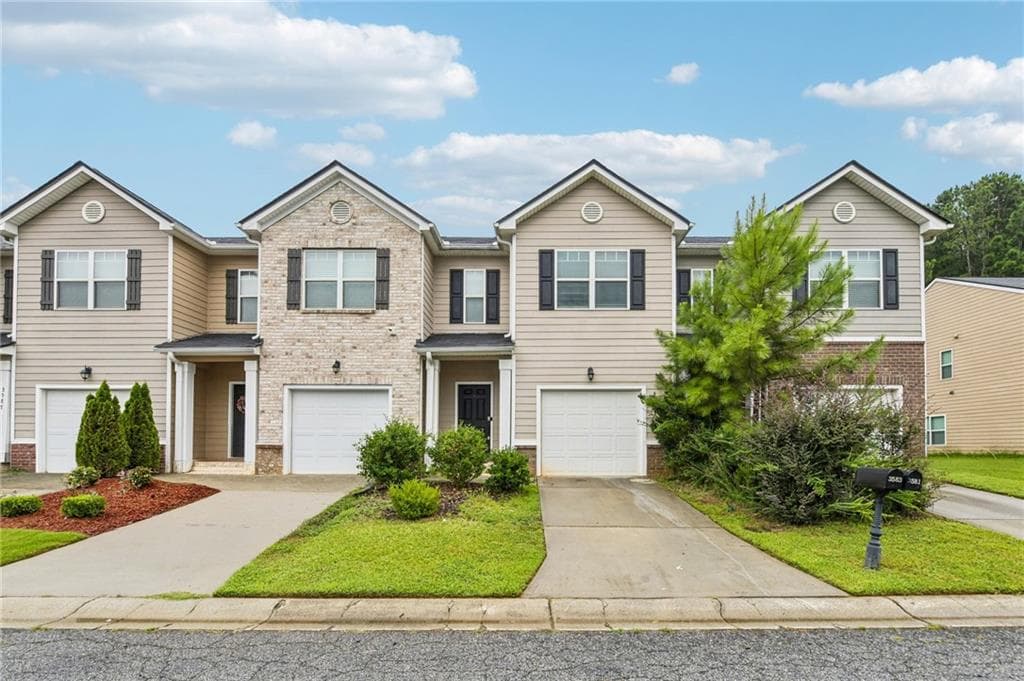 3 bedroom, 3 bathroom, 1,501 sq ft townhouse for sale at 3583 Brycewood Drive, Decatur, GA 30034 — photo 1 of 24