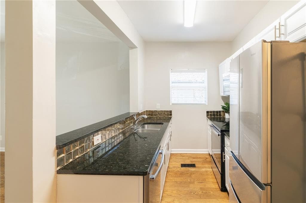 3 bedroom, 2 bathroom, 1,093 sq ft duplex for rent at 1099 Smith Street B, Atlanta, GA 30310 for $1,850 a month — photo 4
