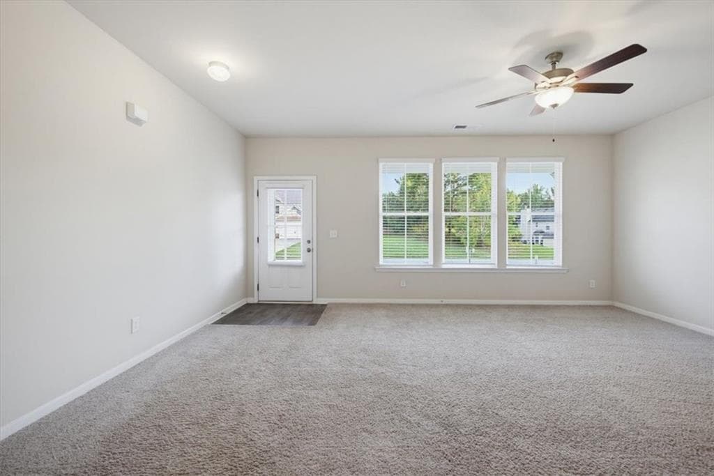 4 bedroom, 3 bathroom, 1,860 sq ft single family residence for sale at 677 Ragan Court, Social Circle, GA 30025 — photo 7