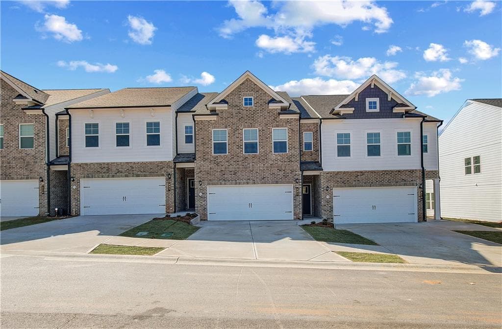 3 bedroom, 3 bathroom, 1,849 sq ft townhouse for sale at 839 Eagle Avenue, Riverdale, GA 30296
