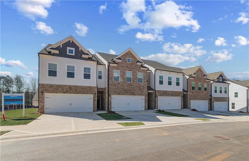 3 bedroom, 3 bathroom, 1,849 sq ft townhouse for sale at 839 Eagle Avenue, Riverdale, GA 30296 — photo 4