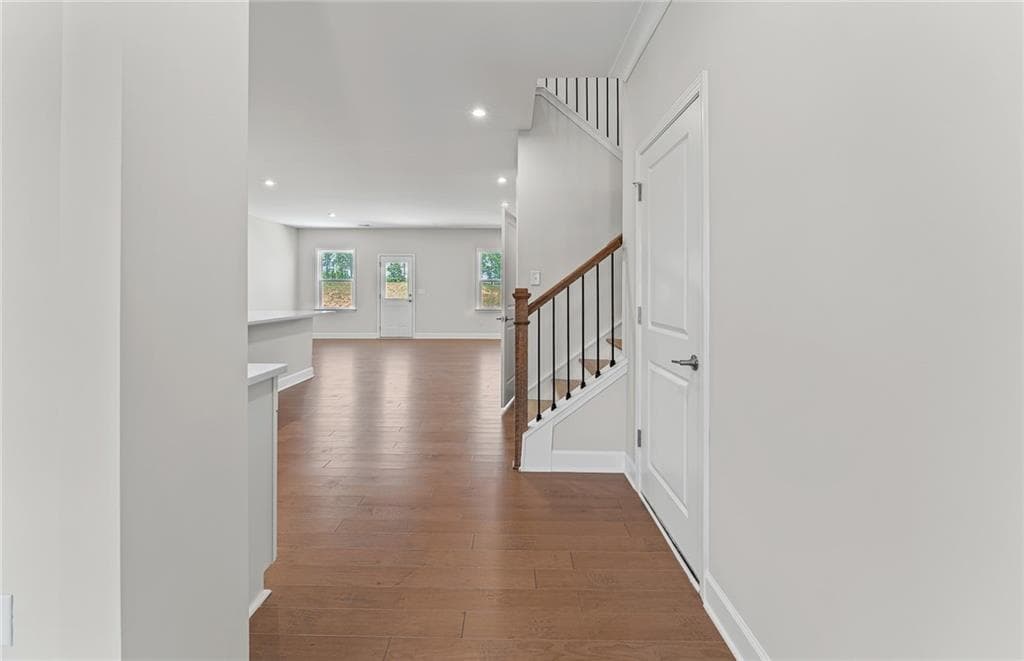 5 bedroom, 3 bathroom, 2,956 sq ft single family residence under contract at 636 Vidalia Park Way, Mcdonough, GA 30252 — photo 3