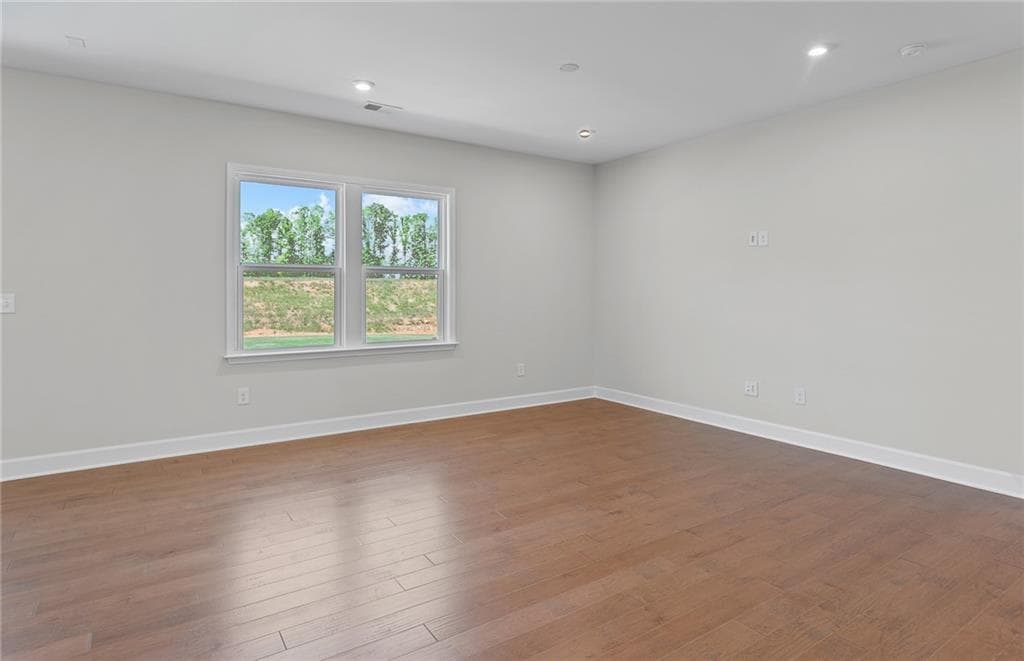 5 bedroom, 3 bathroom, 2,956 sq ft single family residence under contract at 636 Vidalia Park Way, Mcdonough, GA 30252 — photo 7