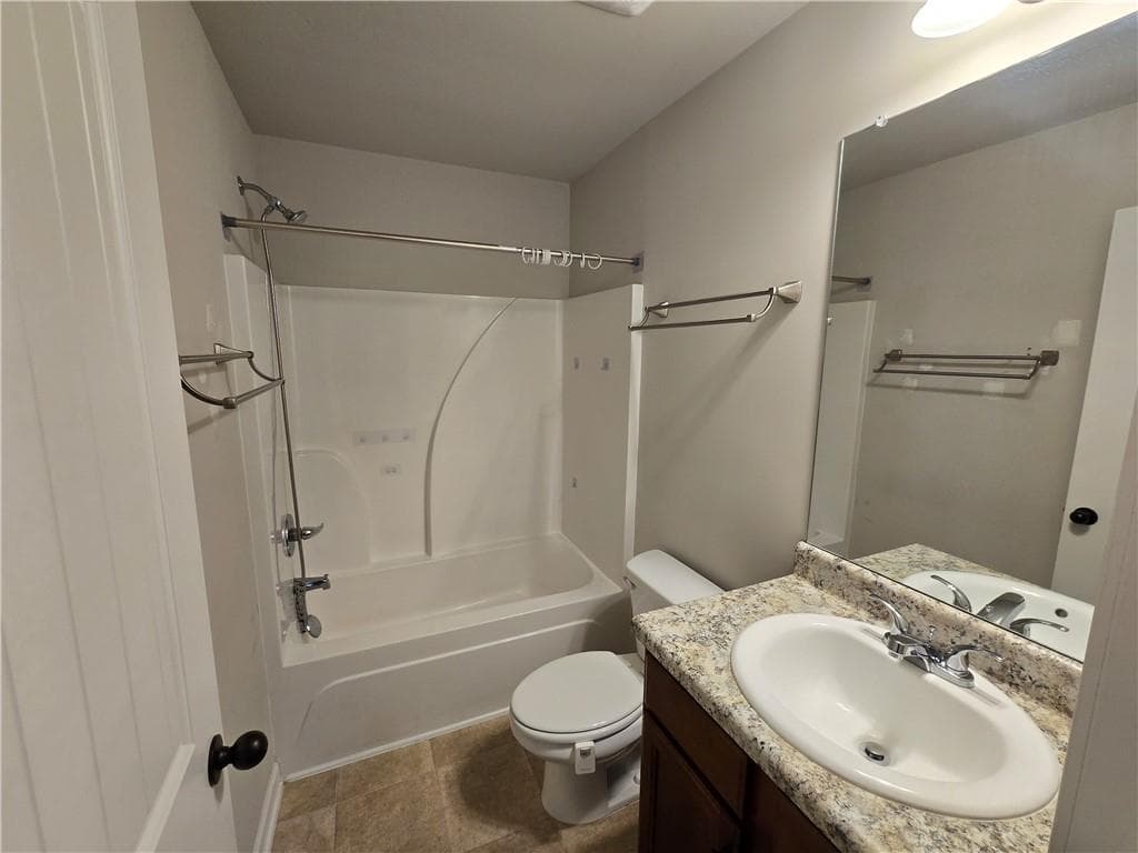 4 bedroom, 3 bathroom, 2,139 sq ft single family residence for sale at 758 Galveston Way, Mcdonough, GA 30253 — photo 9