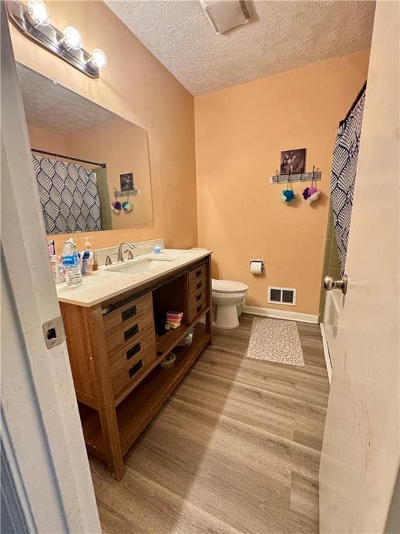 4 bedroom, 3 bathroom, 2,061 sq ft single family residence for sale at 467 Allana Court, Stone Mountain, GA 30087 — photo 7