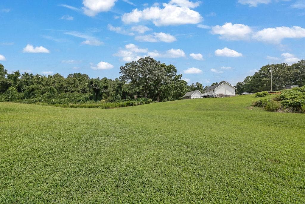 3 bedroom, 3 bathroom, 1,304 sq ft single family residence under contract at 56 Pirates Point Point, Dawsonville, GA 30534 — photo 7