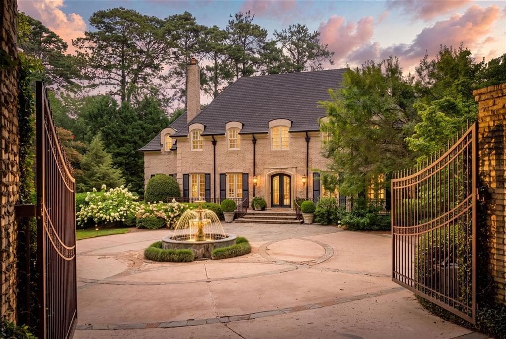 6 bedroom, 8 bathroom, 10,355 sq ft single family residence under contract at 305 Forrest Lake Drive, Sandy Springs, GA 30327 — photo 2