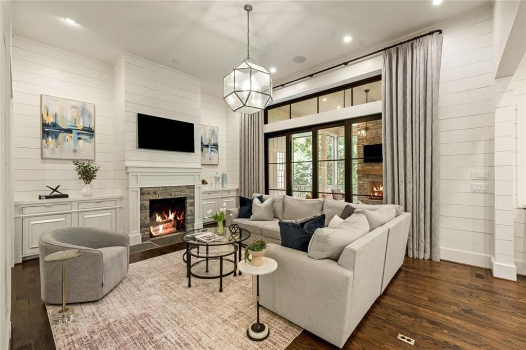 6 bedroom, 8 bathroom, 10,355 sq ft single family residence under contract at 305 Forrest Lake Drive, Sandy Springs, GA 30327 — photo 5