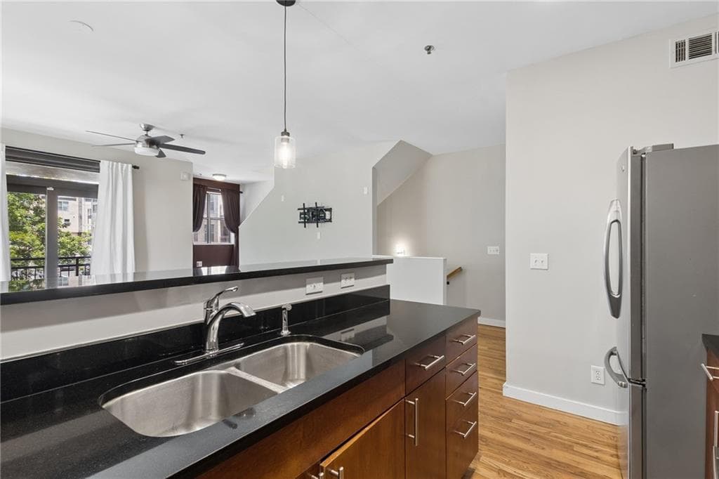 2 bedroom, 3 bathroom, 2,144 sq ft townhouse for rent at 238 Walker Street 37, Atlanta, GA 30313 for $2,600 a month — photo 6