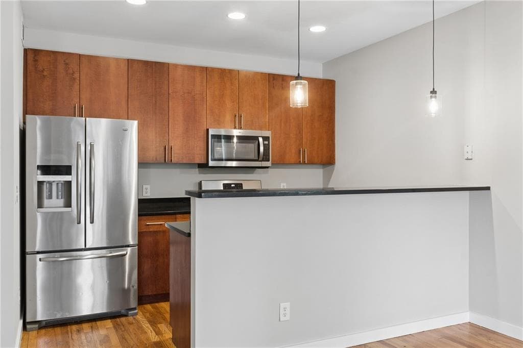 2 bedroom, 3 bathroom, 2,144 sq ft townhouse for rent at 238 Walker Street 37, Atlanta, GA 30313 for $2,600 a month — photo 8